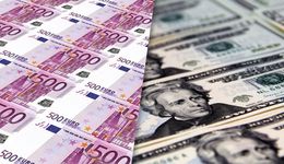 Złoty osłabia się wobec dolara i euro. Tempo może zaskakiwać