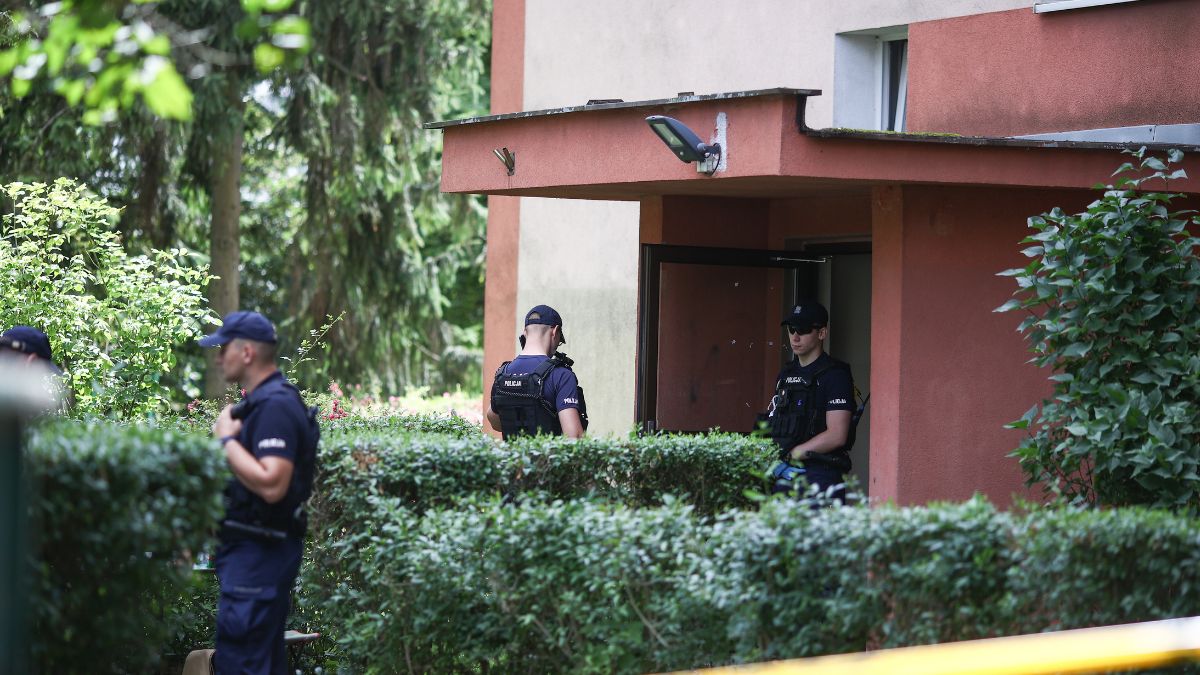 Zatrzymanie na osiedlu w Pile. 37-latek był w Polsce nielegalnie