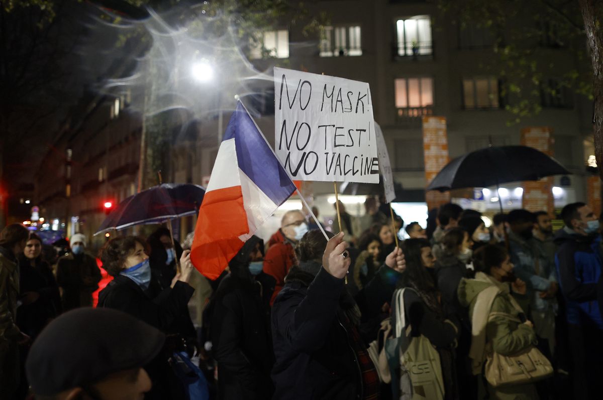 Uczestnicy protestów we Francji 