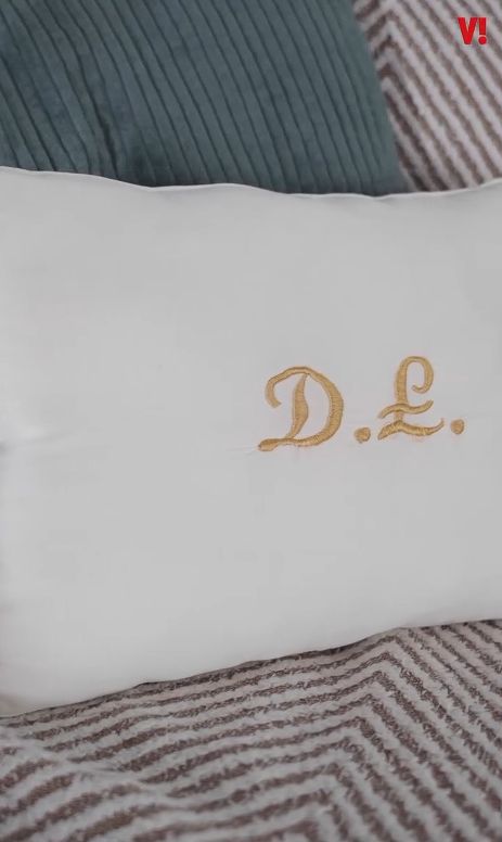 Poduszki z inicjałami Darii Ładochy