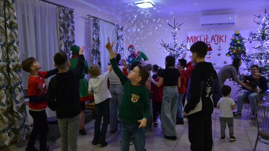 Impreza mikołajkowa w Piątkach w gm. Lipno.