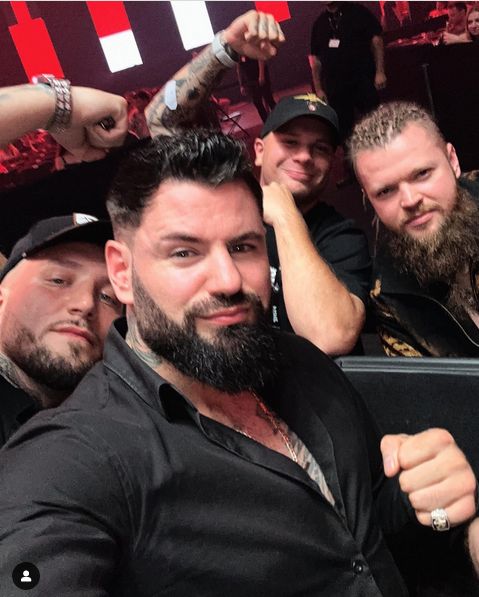 Sylwester Wardęga zdradził, jak Wojtek Gola czuje się po aferze z youtuberami. "ZAPŁAKANY. Martwi się, że zostanie pomówiony"