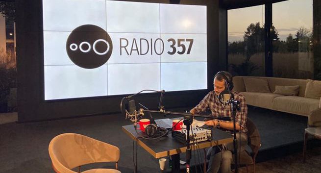 30 tys. słuchaczy porannej audycji Marcina Łukawskiego w Open.FM. Radio 357 przygotowuje się do startu
