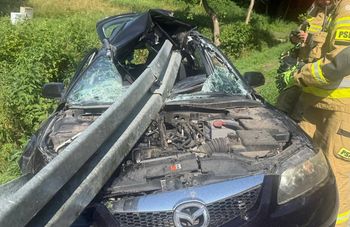 To cud? Bariera przebiła szybę. Kierowca pijany