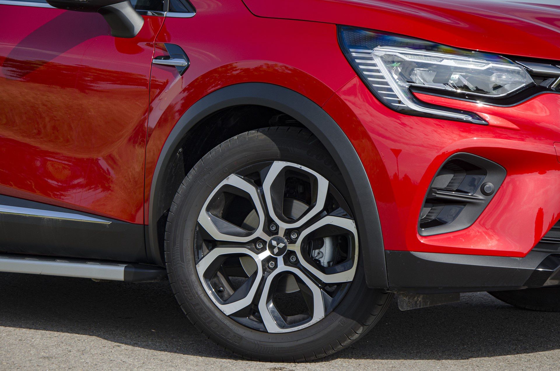 Mitsubishi ASX (2023)