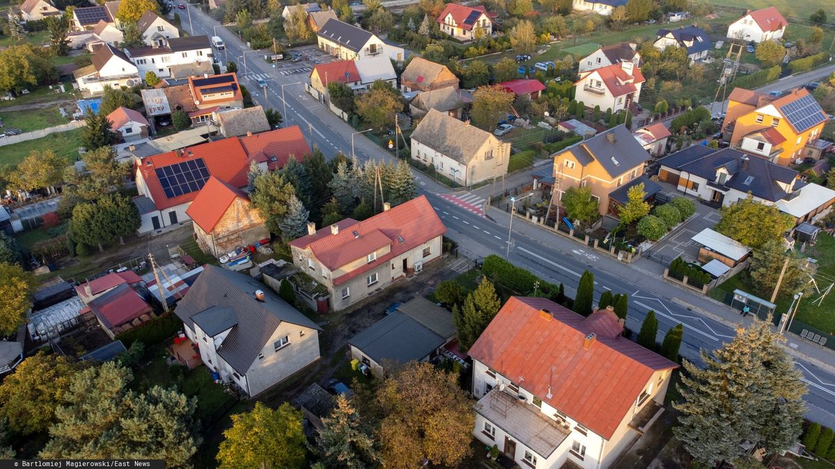 Stock Bart?omiej Magierowski
Fot. Bartlomiej Magierowski/East News. Wroclaw 25.10.2023. Osiedle Swiniary - ogrody, poniemieckie domy i wspolczesne domy jednorodzinne.
Bartlomiej Magierowski