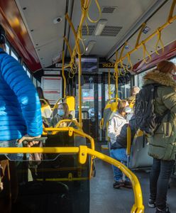 Warszawa. Straszył 12-latkę w autobusie. Interweniował kierowca