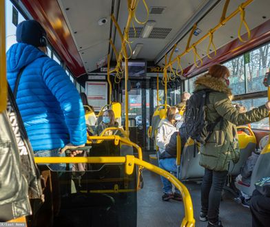 Warszawa. Straszył 12-latkę w autobusie. Interweniował kierowca