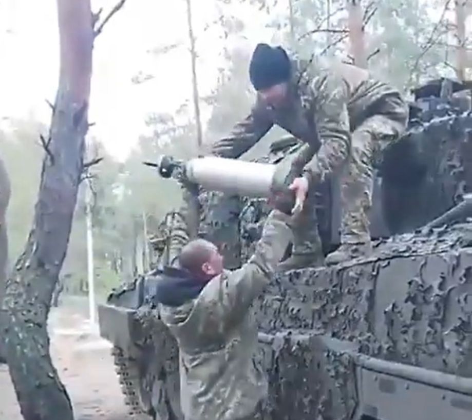 Ukrainian soldiers utilize powerful Stridsvagn 122 tanks and anti-tank missiles in battle