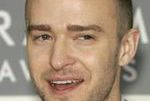 Johnny Galecki walczy z alkoholizmem Justina Timberlake'a