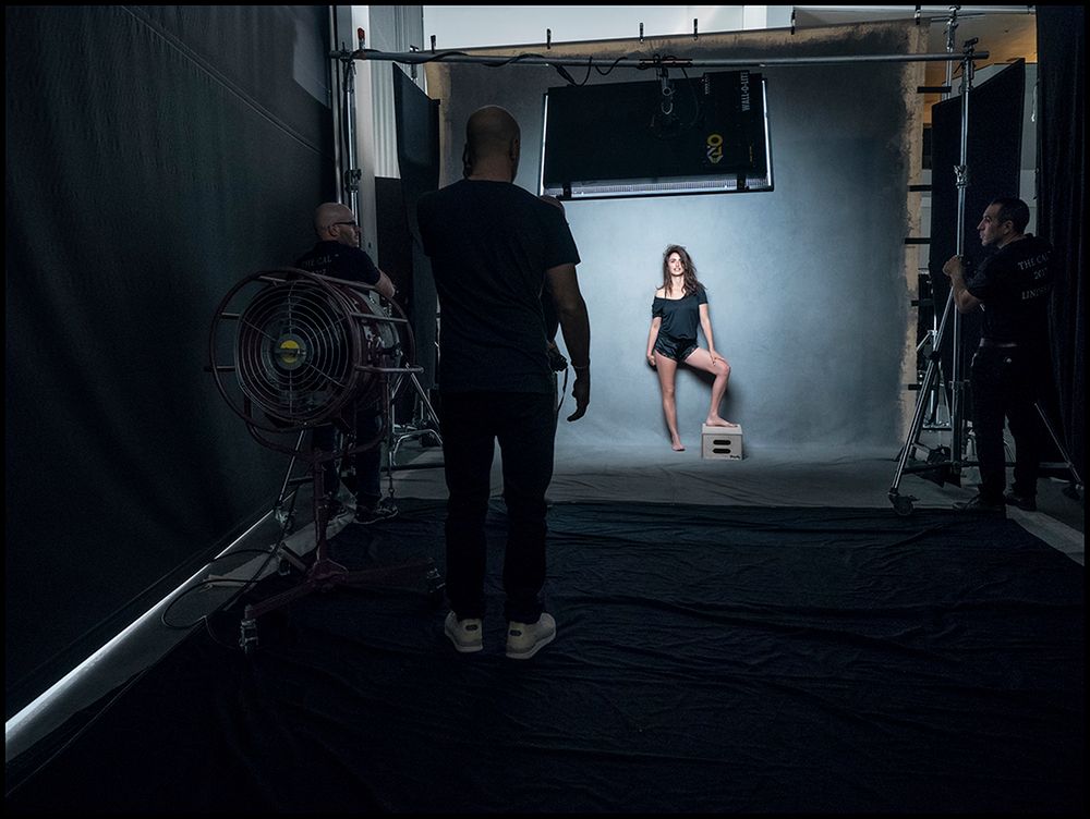 Zobacz jak Peter Lindbergh pracuje nad kalendarzem Pirelli 2017 4