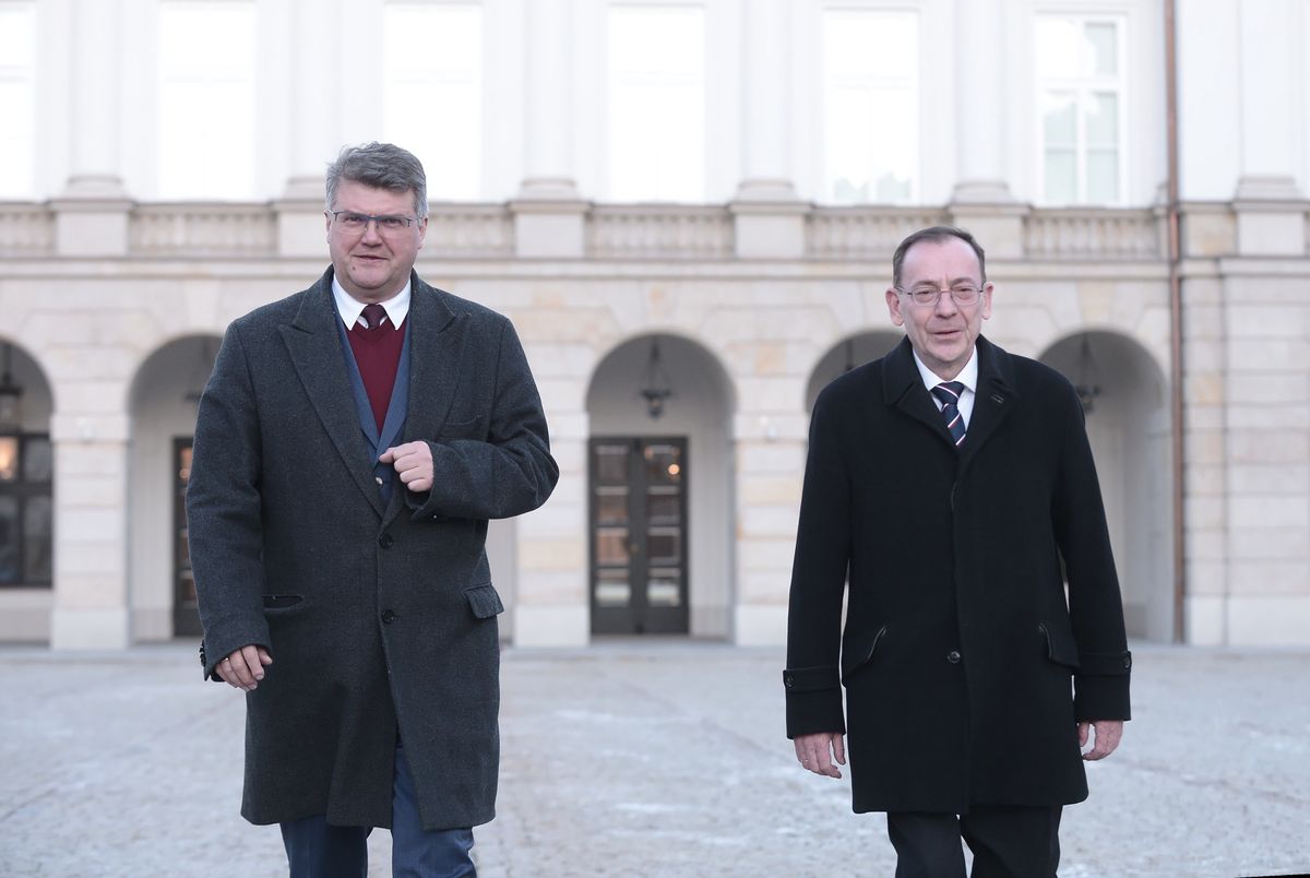 Mariusz Kamiński i Waciej Wąsik zostali zatrzymani we wtorek wieczorem w Pałacu Prezydenckim