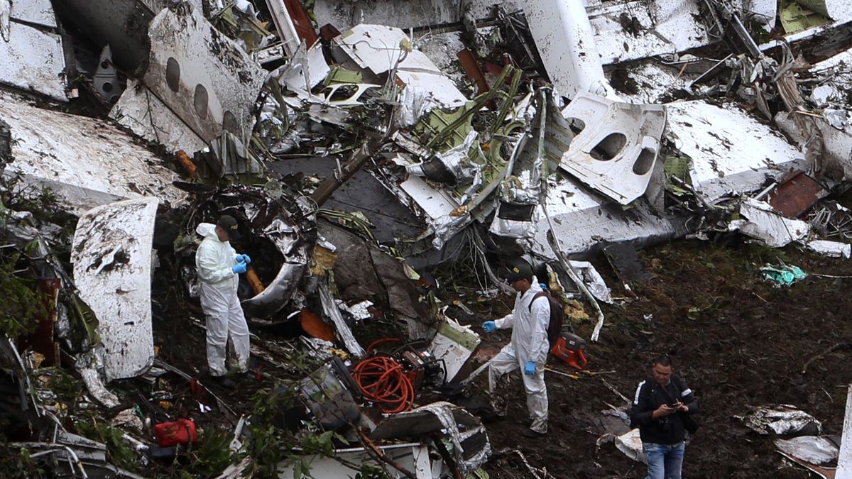 Zdjęcie okładkowe artykułu: PAP /  / Katastrofa samolotu pod Medellin w Kolumbii z piłkarzami Chapecoense wstrząsnęła światem
