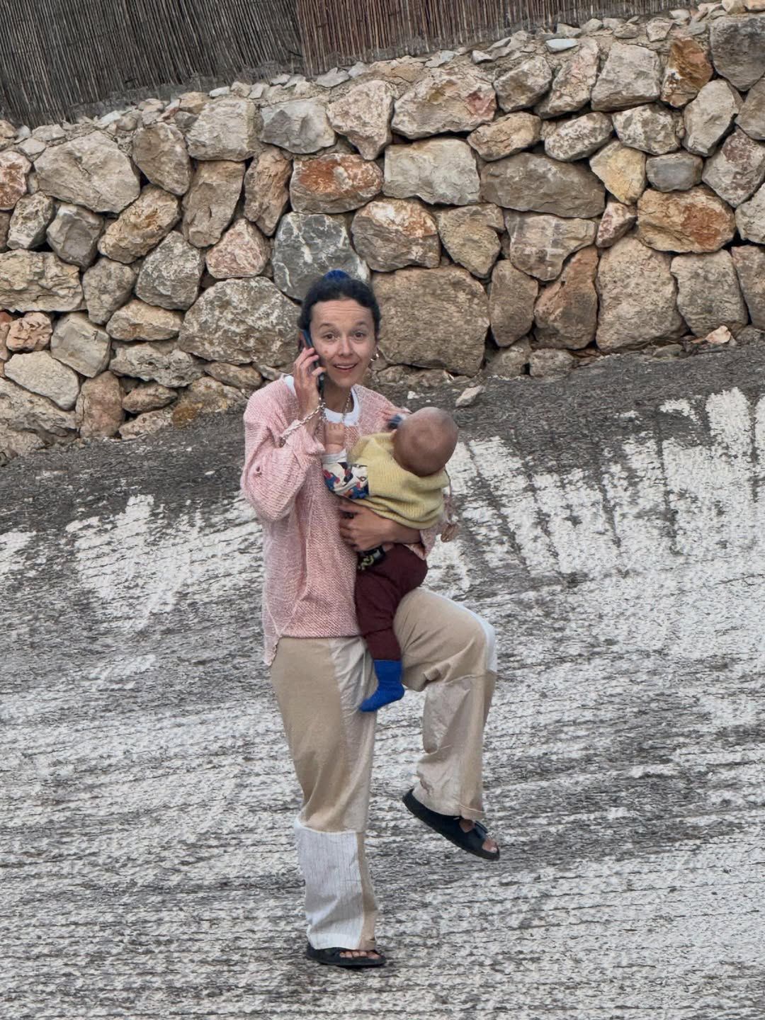 Monika Brodka ze swoją pociechą