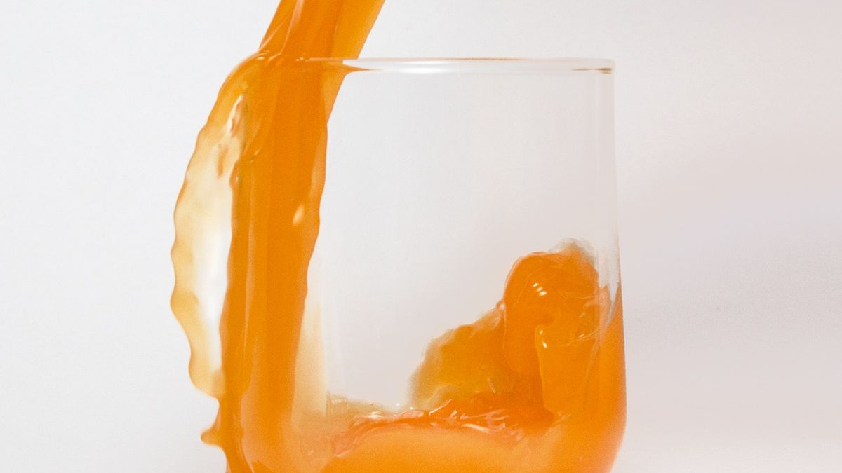 Napój owocowy w proszku o niskiej zawartości kalorii, z dodatkiem witaminy C i innych witamin