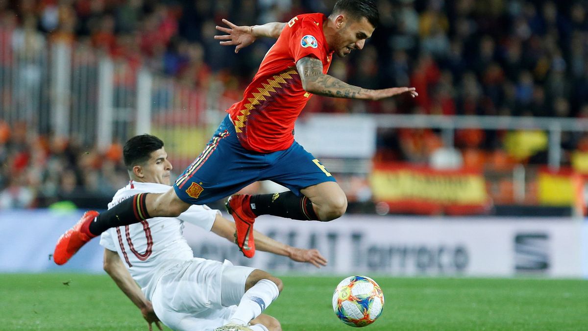 Dani Ceballos (z prawej) oraz Tarik Elyounoussi (z lewej)