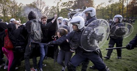 Belgia. Policja rozpędziła imprezowiczów w parku