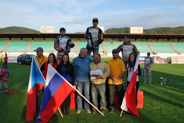 Podium mistrzostw Słowacji 2012. Zwyciężył Gafurov przed Gavendą i Skórnickim. Martin z nietęgą miną stał obok i głowił się z czego zapłacić punktówkę...