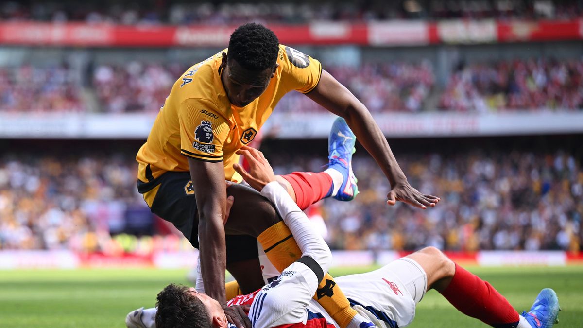 Zdjęcie okładkowe artykułu: Getty Images / Stuart MacFarlane/Arsenal FC / Na zdjęciu: Moment, w którym Yerson Mosquera dusił Kaia Havertza.