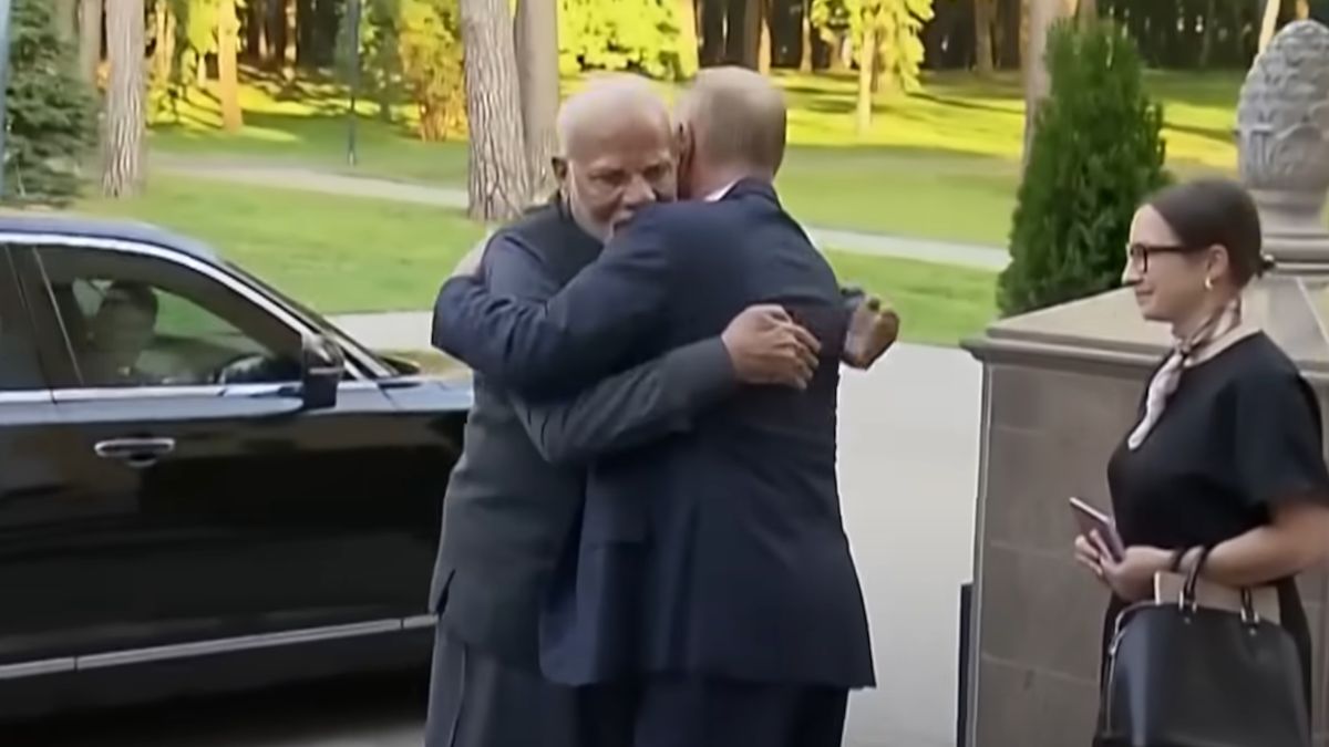 Przywitanie Władimira Putina z premierem Narendrym Modim.