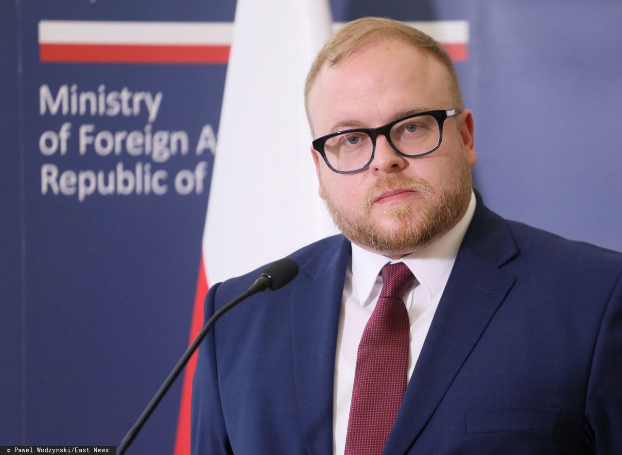 Działania niezgodne z prawem. Rzecznik MSZ o wydaleniu rosyjskich dyplomatów