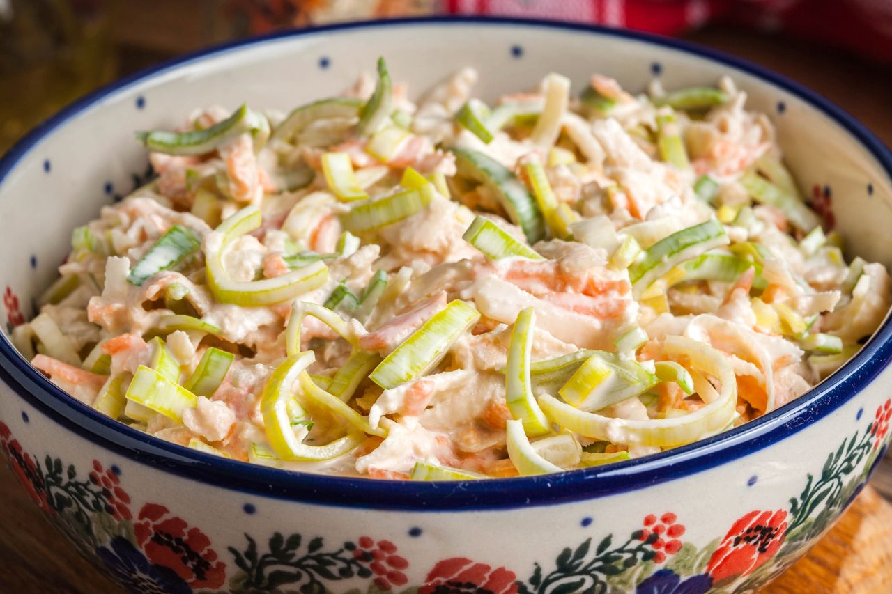 Na Wielkanoc robię pół wiadra tej sałatki. Jest taka pyszna, że goście biorą ją nawet na wynos
