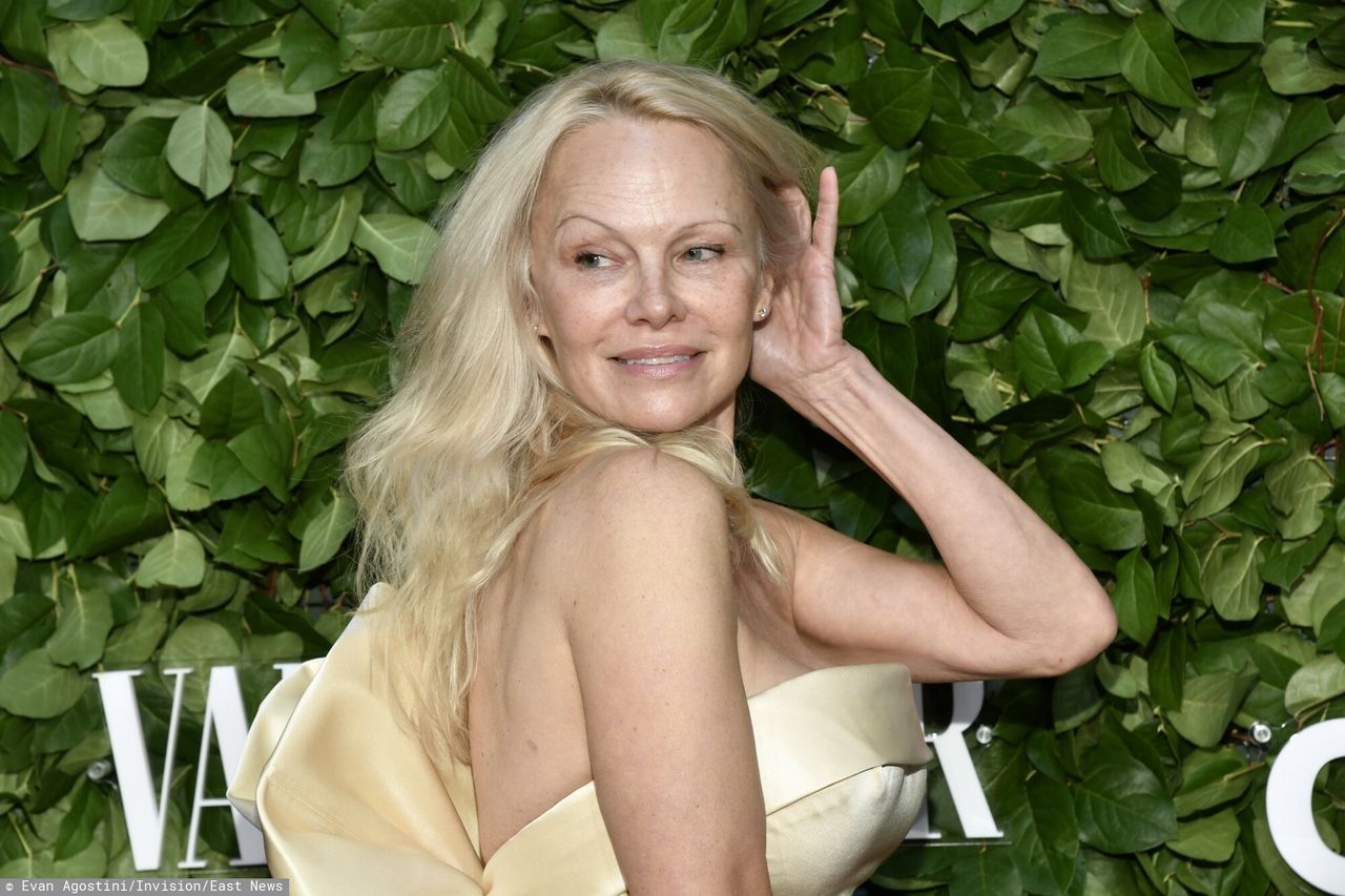 Pamela Anderson embraces authenticity, earns Golden Globe nod