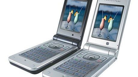 Sharp WX-T81 – postrach RAZR-orów 1