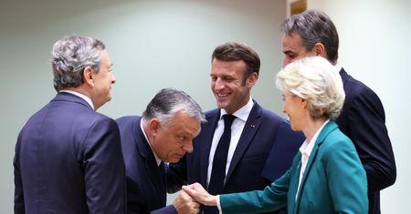 KPO: Orbán kapituluje i "bierze UE za zakładnika". Polska stoi w miejscu