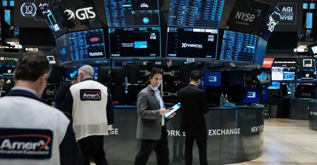 Zła odpowiedź kosztowała fortunę. Stracili 100 mld dolarów
