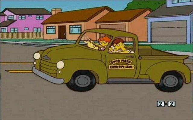 21 samochodów z "The Simpsons" i ich prawdziwe odpowiedniki 15