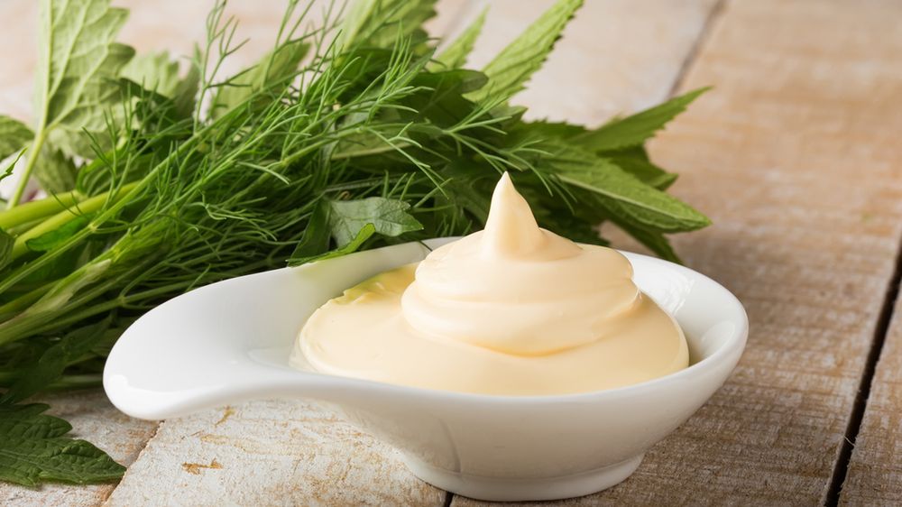 Majonez o niskiej zawartości sodu i kalorii