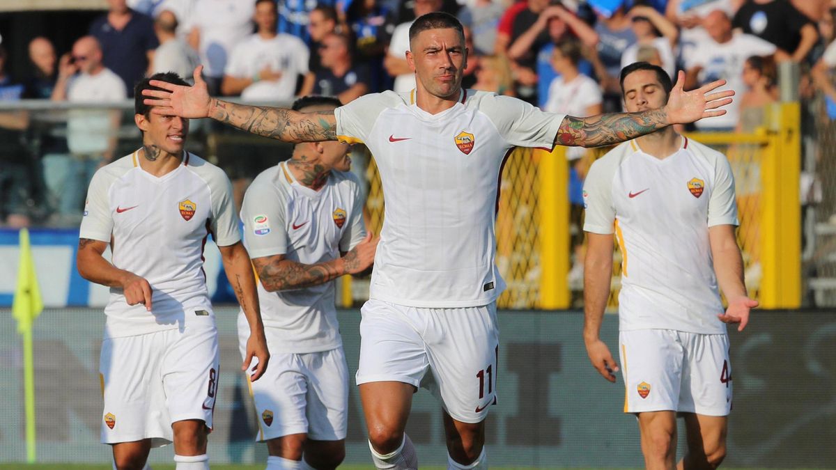 Zdjęcie okładkowe artykułu: PAP/EPA / PAOLO MAGNI / Piłkarze AS Roma