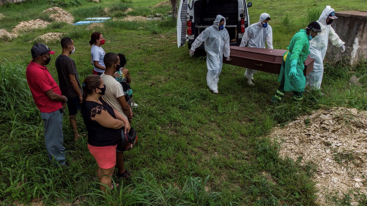 W środę w Brazylii odnotowano ponad 2 tys. zgonów na COVID-19