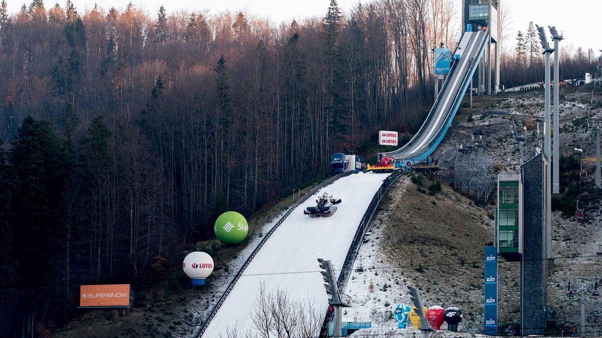 Zdjęcie okładkowe artykułu: PAP / Andrzej Grygiel / Na zdjęciu: skocznia narciarska im. Adama Małysza w Wiśle