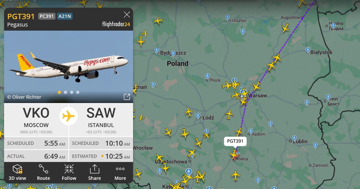 Samolot relacji Moskwa-Stambuł, 10 września, przelot nad Polską