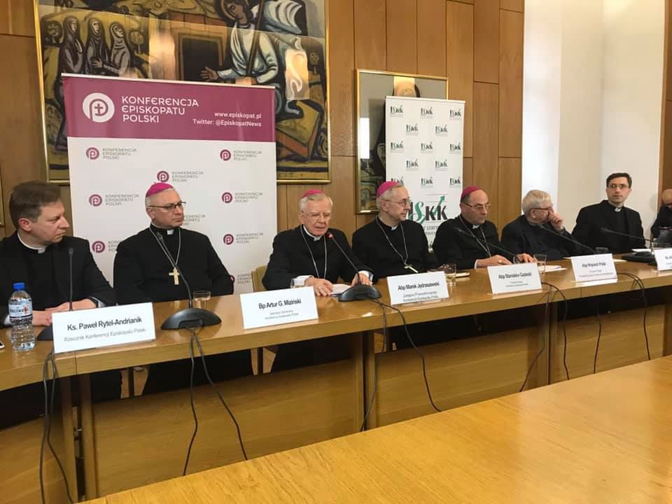 Episkopat przedstawił raport dot. pedofilii w Kościele