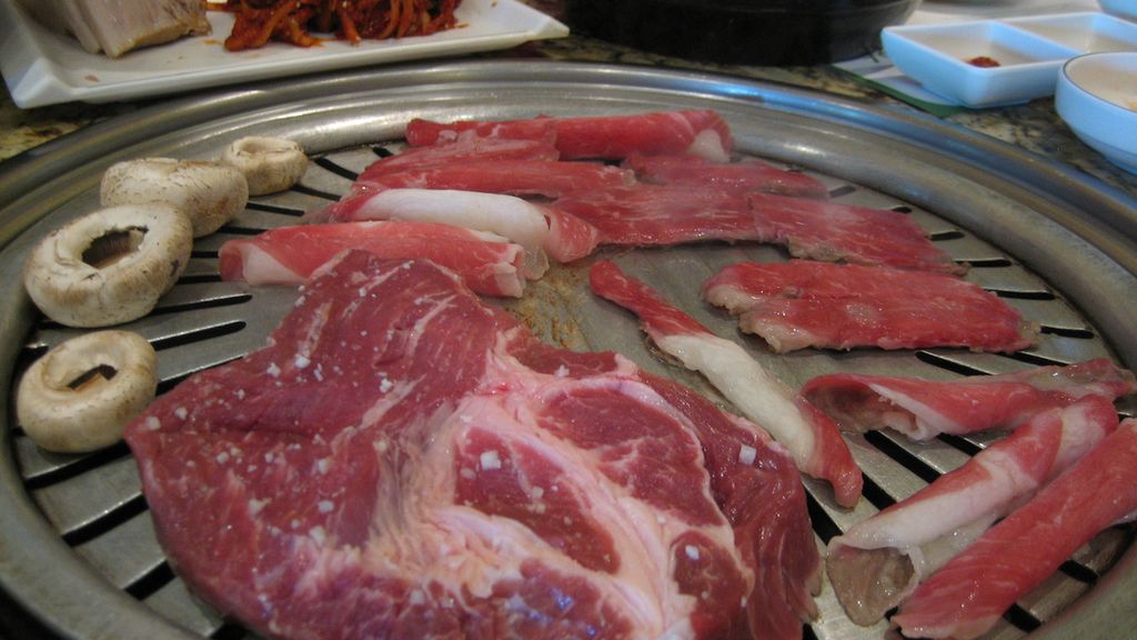 Surowa wołowina zrazowa górna bez kości (samo mięso, III klasa mięsa)