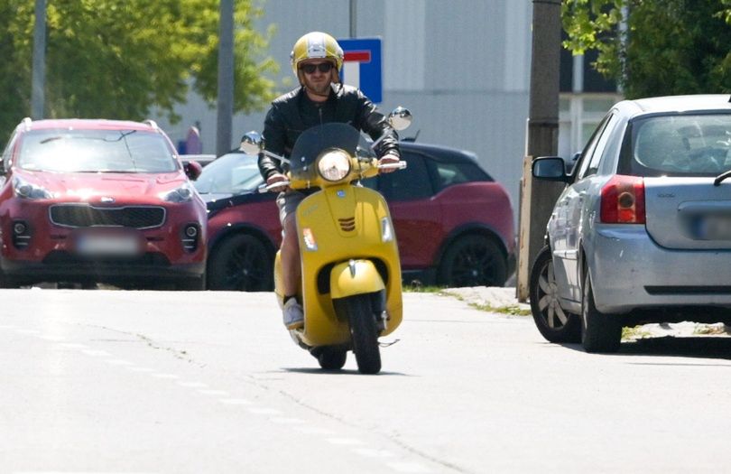 Antek Królikowski wychodzi ze szpitala