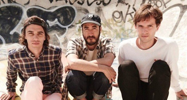 Jagwar Ma wydaje płytę "Every Now & Then". Promuje ją "Give Me a Reason"