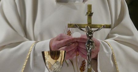 Emerytowany ksiądz oskarżony o molestowanie. Wszczęto postępowanie kanoniczne