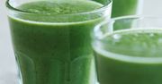 Pij zielony koktajl rano lub wieczorem. Już po tygodniu twój brzuch będzie bardziej płaski