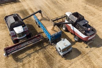 "Niedopuszczalne". Dziesiątki rosyjskich ciężarówek wjeżdżają do Unii
