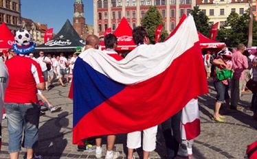 Zagraniczni kibice wysoko oceniają Euro w Warszawie