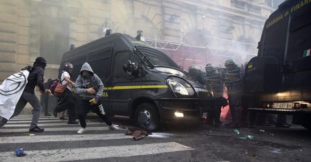 Starcia z policją podczas wielotysięcznej manifestacji w Rzymie
