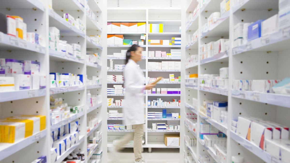 Metafen to lek złożony, który posiada dwie substancje czynne: ibuprofen i paracetamol