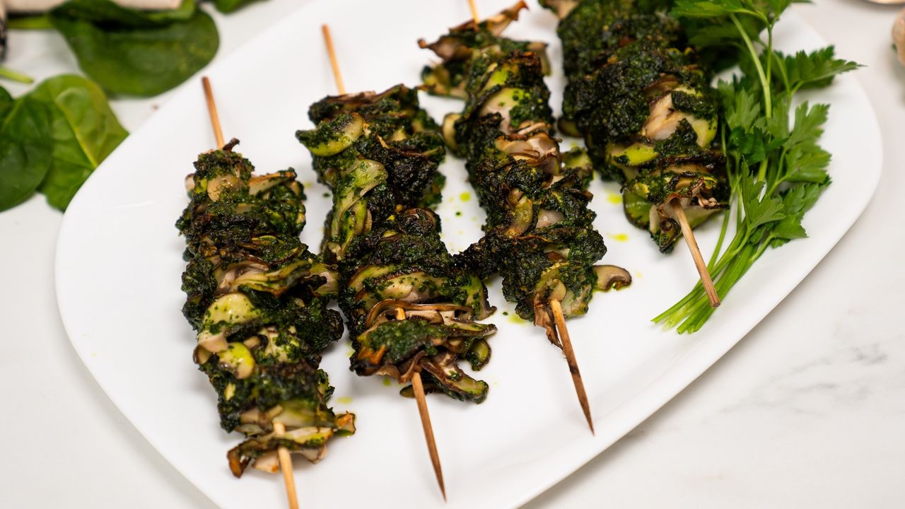 Mushroom skewers with pesto