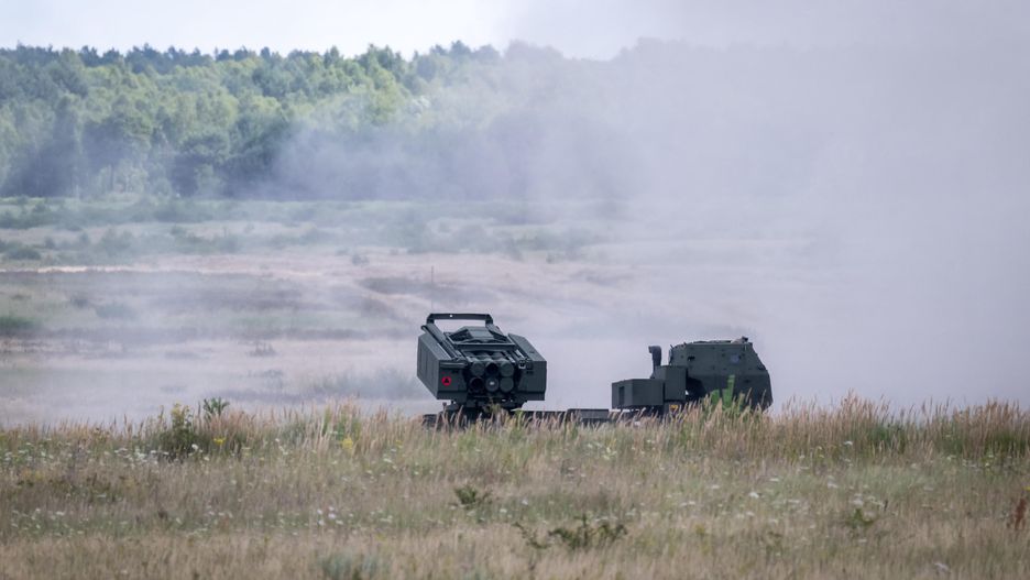 �wiczenia z wykorzystaniem wyrzutni HIMARS
Tytus �mijewski
artyleria, mon, obrona, polityka, utworzenie Akademii HIMARS, wojsko, �o�nierz, �o�nierze