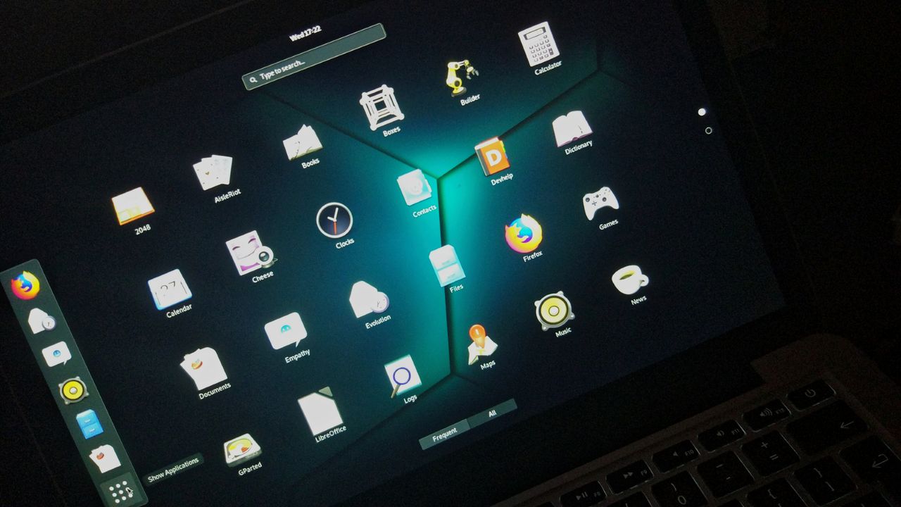 Nowy pulpit GNOME już jest. Elegancki i łatwy, choć bez ikon na pulpicie