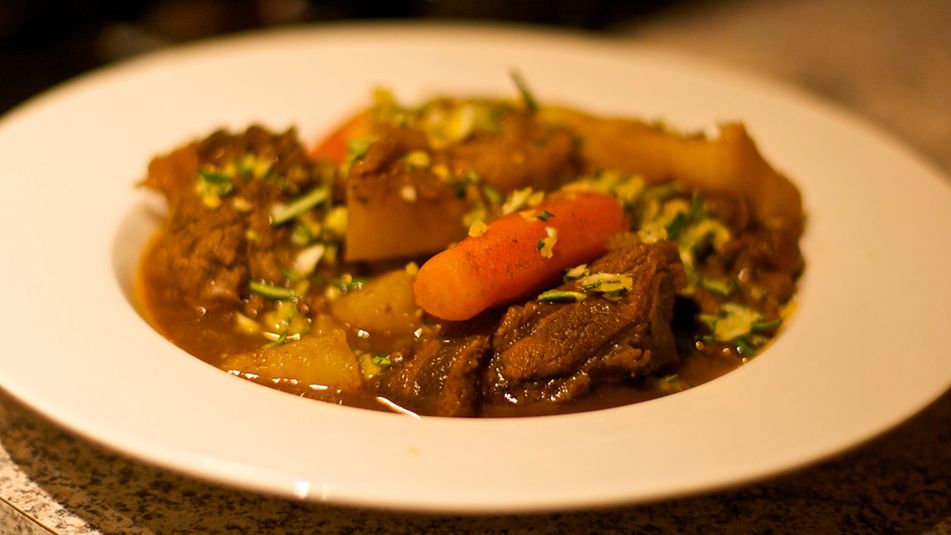 Gotowana wołowina (mięso i tłuszcz, II klasa mięsa)